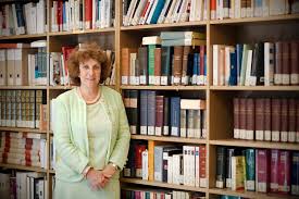 Anne Morelli7